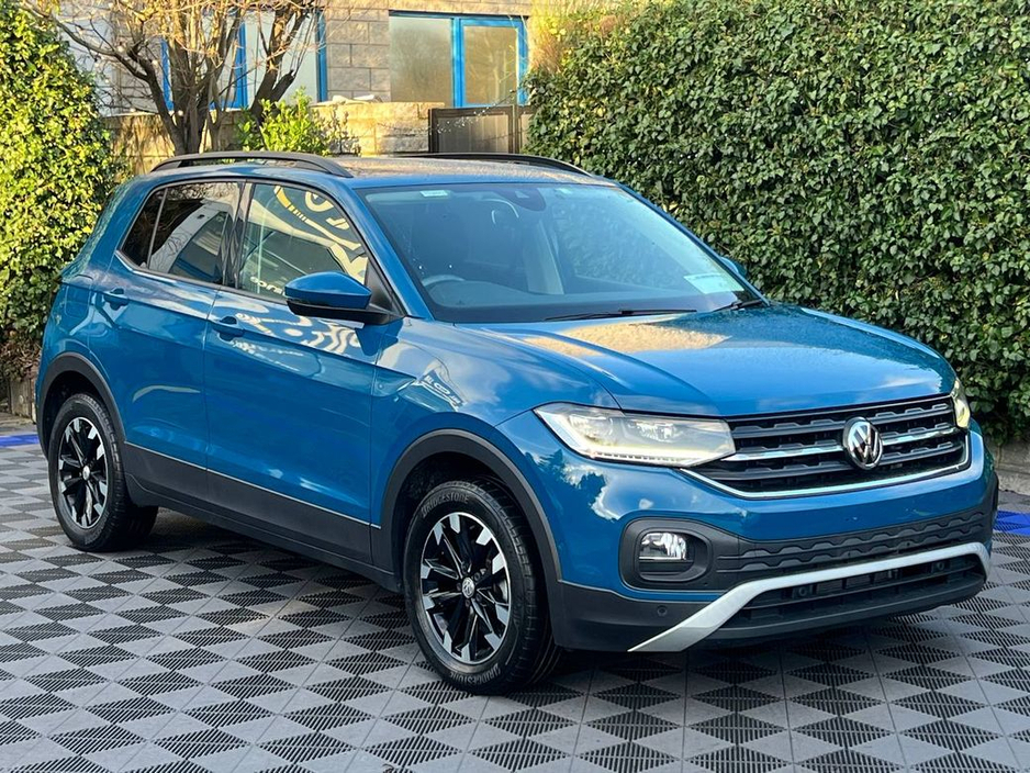 2020 Volkswagen T-Cross 1.0 TSI 1ST EDITION PLUS// HIGH SPEC DIAMOND CUT ALLOYS // REVERSE CAMERA // APPLE CARPLAY/ANDROID AUTO €21,750