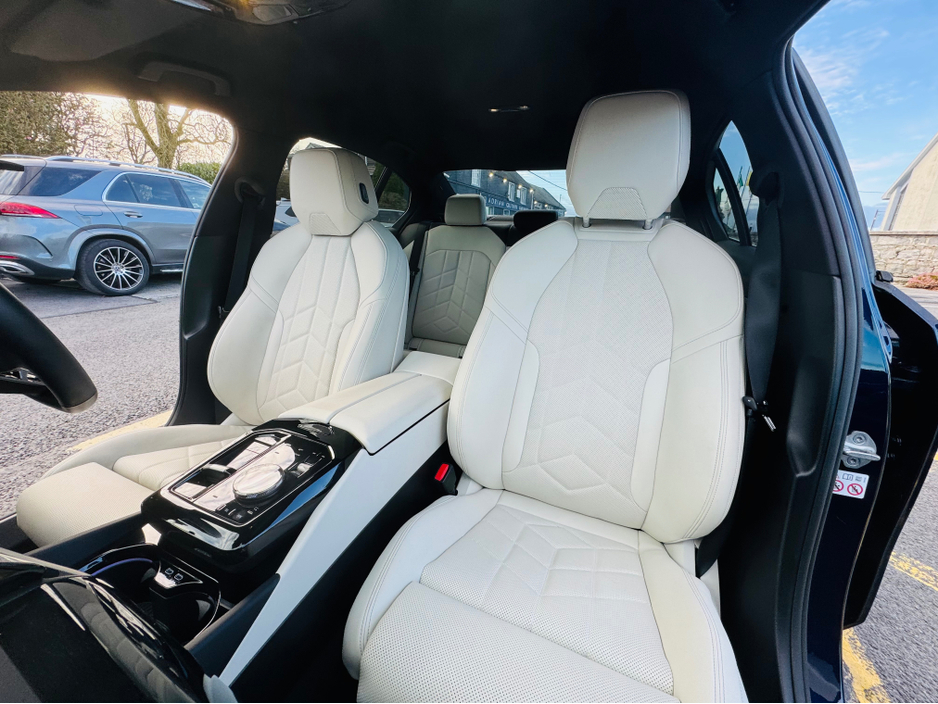 2024 BMW 5 Series - image 13