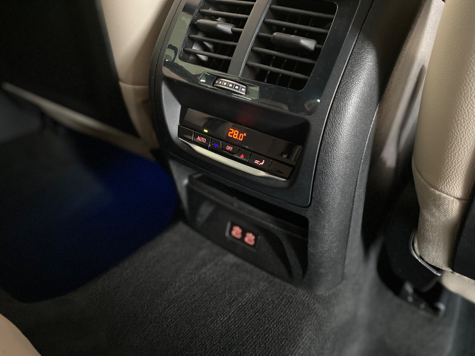 2023 BMW X3 - image 12