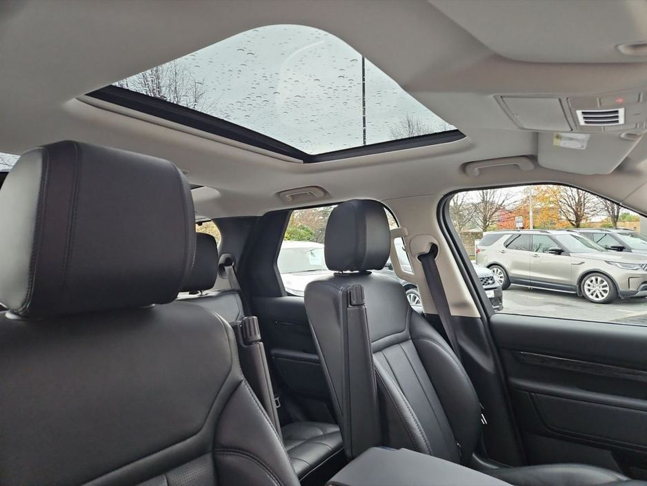 2020 Land Rover Discovery 7 Seat 2.0 Petrol 300PS HSE €44,950