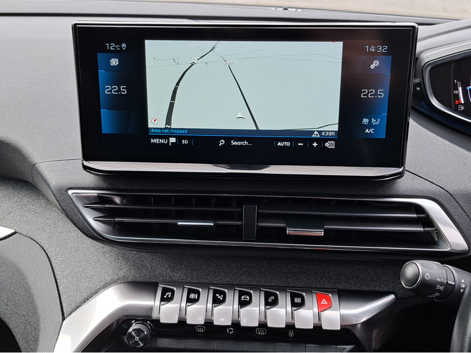 2022 Peugeot 3008 - image 22