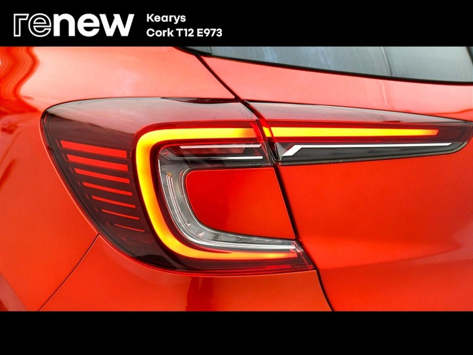 2022 Renault Captur - image 16