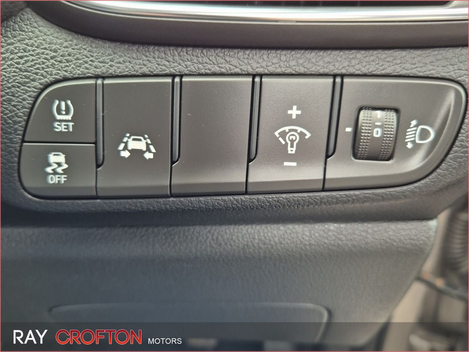 2019 Hyundai i30 - image 17