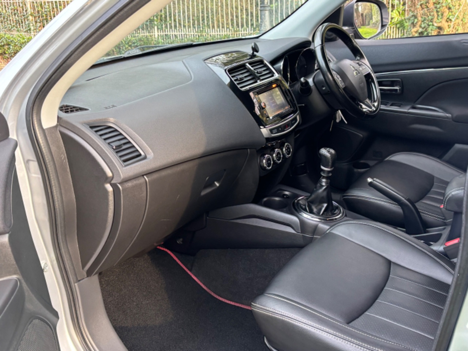 2016 Mitsubishi ASX - image 8