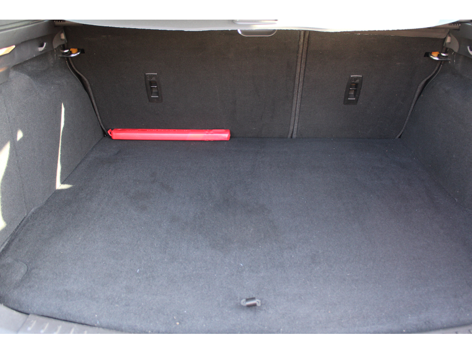 2018 Ford Focus - image 11