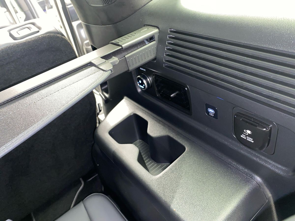 2025 Hyundai Santa Fe - image 15