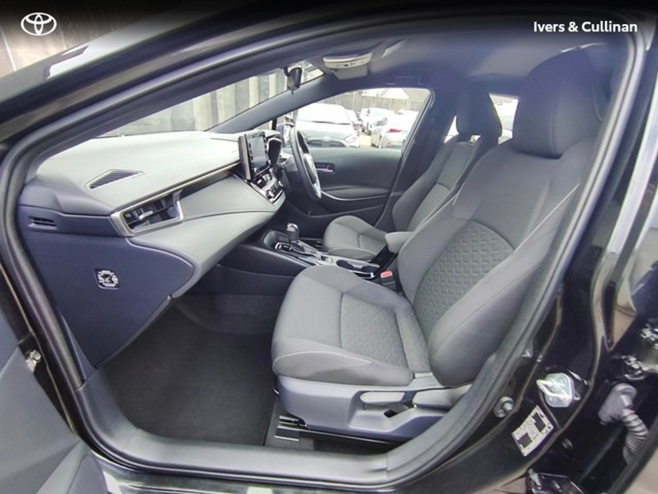 2023 Toyota Corolla - image 7