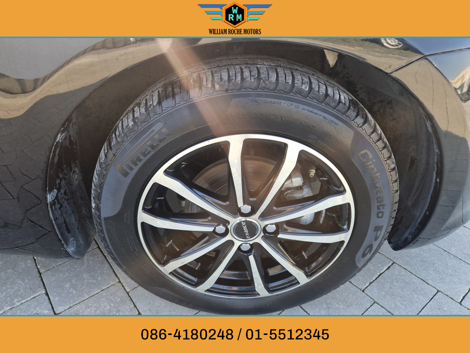 2014 Suzuki Swift - image 7