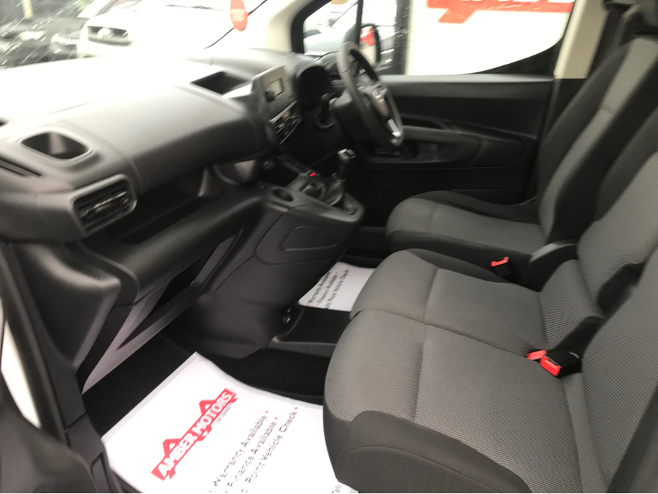 2020 Opel Combo L1H1-1.5 75PS 5 SP 5DR €11,750