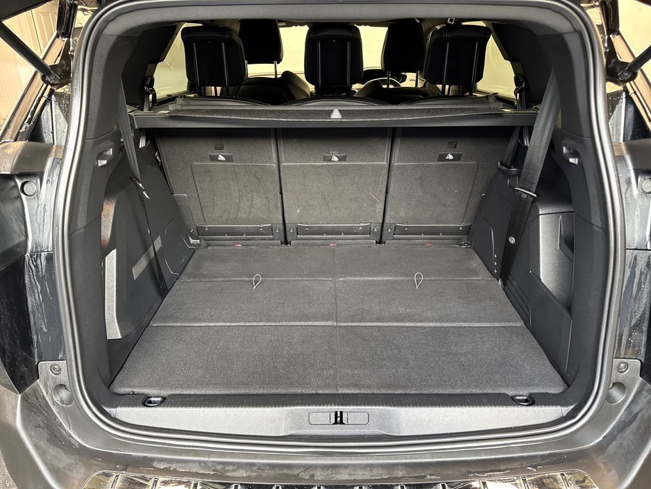 2024 Peugeot 5008 - image 9