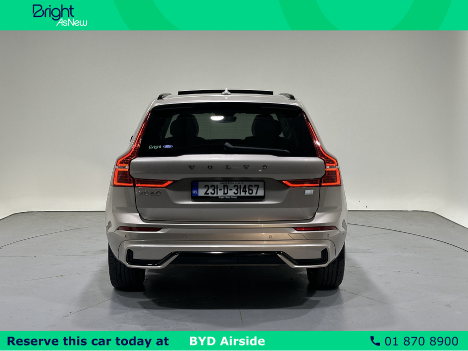 2023 Volvo XC60 - image 12