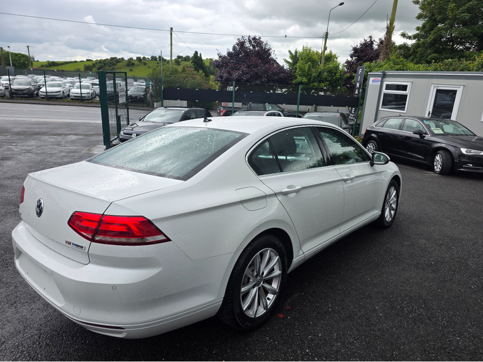 2016 Volkswagen Passat SALOON 1.4 TSI HIGHLINE ELECTRIC SEATS  SAT-NAV REV CAMERA BLIND-SPOT CARPLAY ANDROID AUTO €16,500