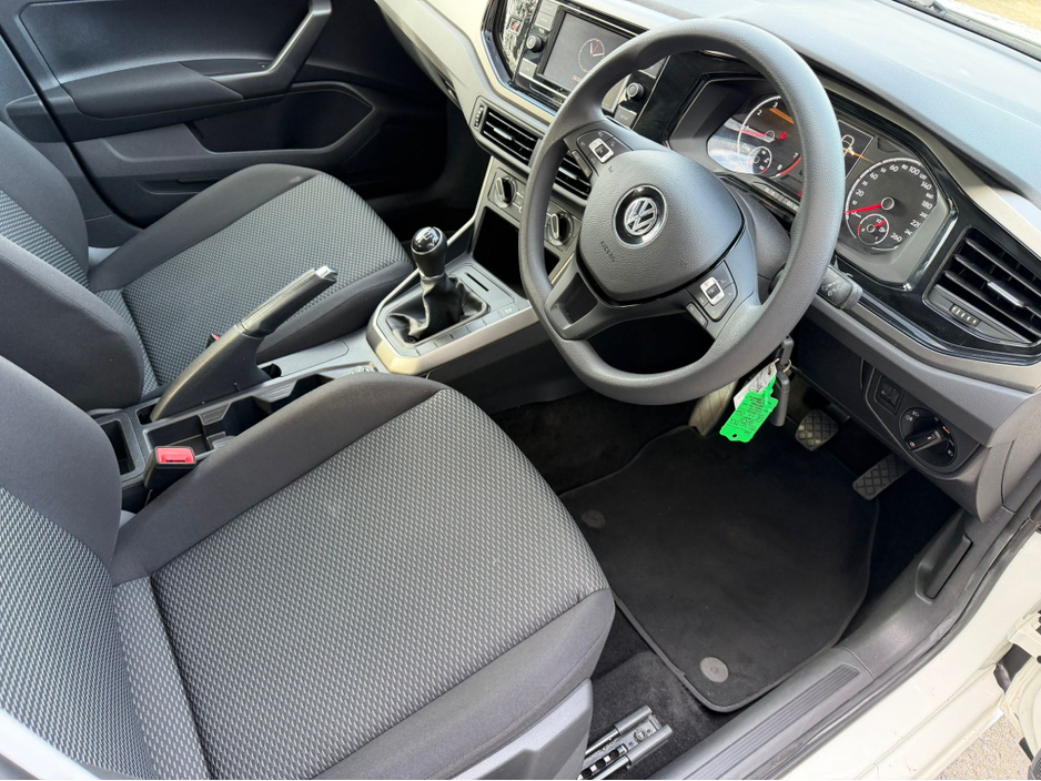 2018 Volkswagen Polo - image 7