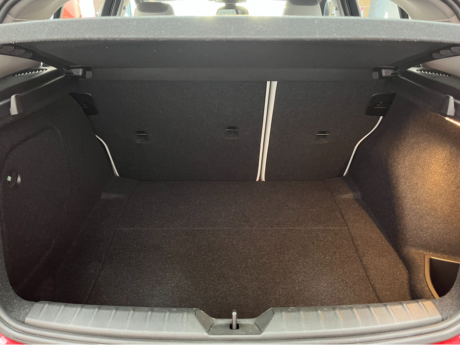 2015 BMW 1 Series - image 7