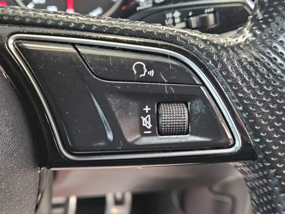 2017 Audi A4 - image 13