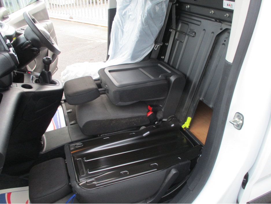 2021 Peugeot Partner 1.5 BLUE HDI 100 LONG BODY 6.2 €15,250