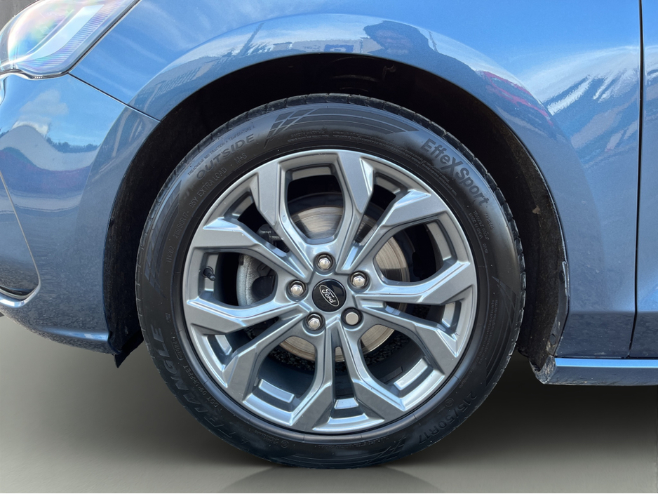 2023 Ford Focus - image 10