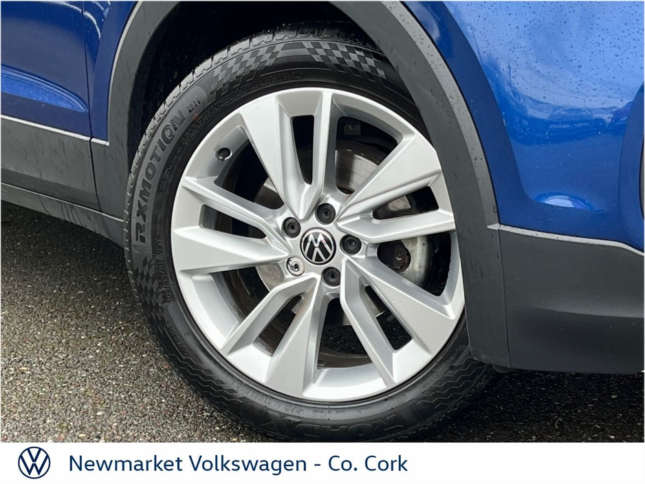 2023 Volkswagen T-Cross - image 2