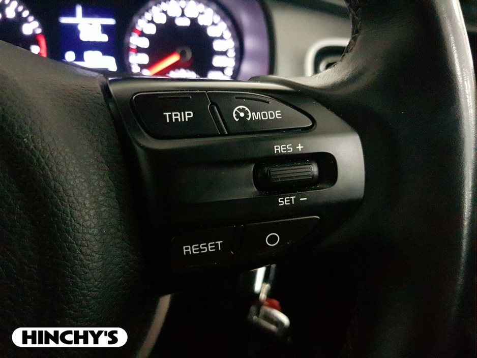 2022 Kia Stonic - image 18