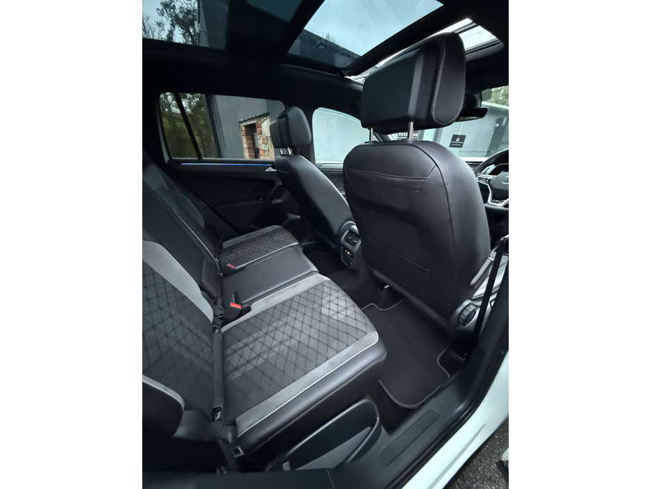 2023 Volkswagen Tiguan 2.0 TDI 150HP R-Line DSG 27.5% €49,995