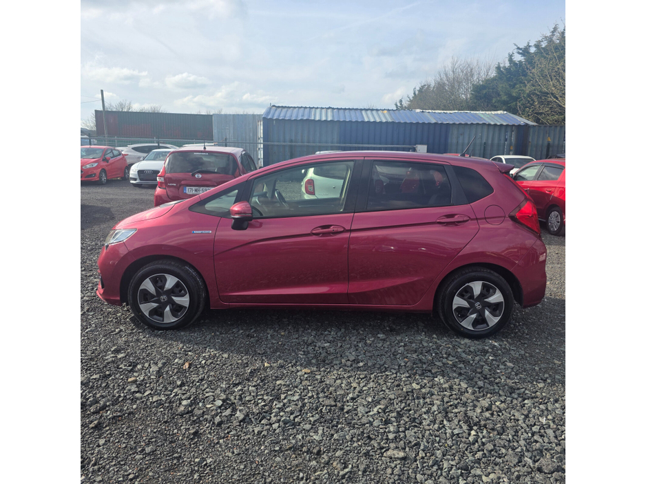 2017 Honda Fit - image 5