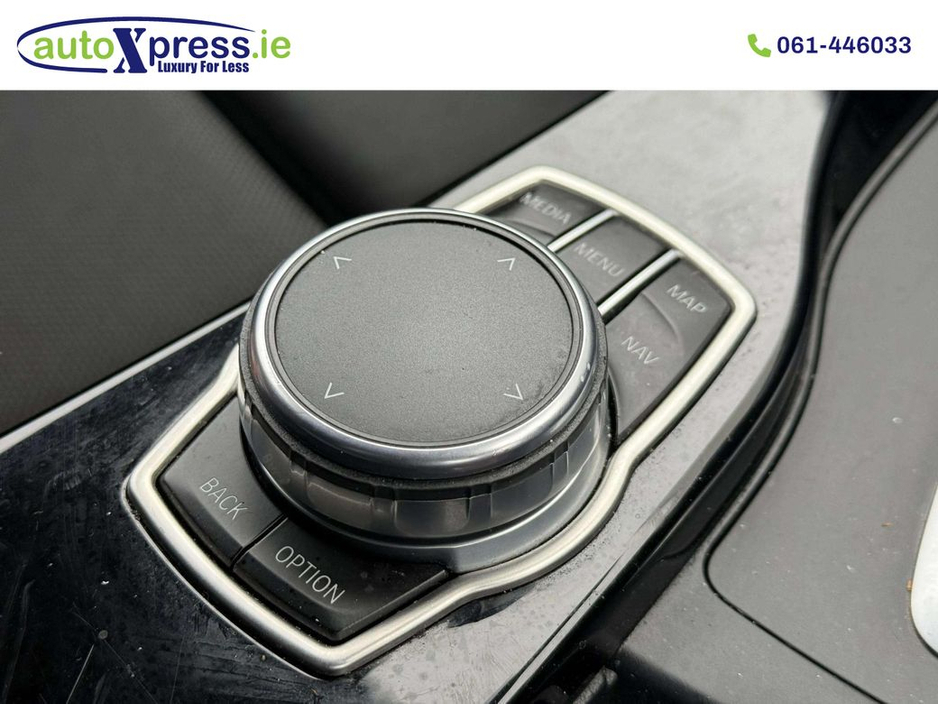 2017 BMW 3 Series - image 6