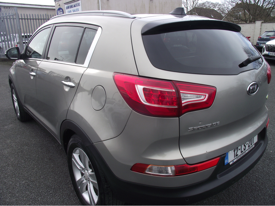2012 Kia Sportage - image 11