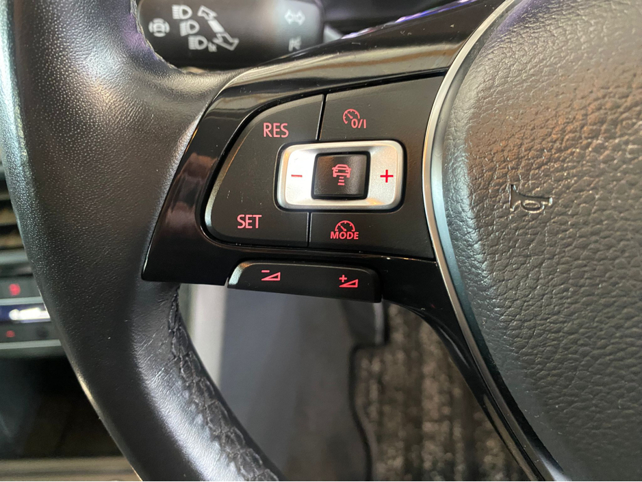 2020 Volkswagen Polo - image 18