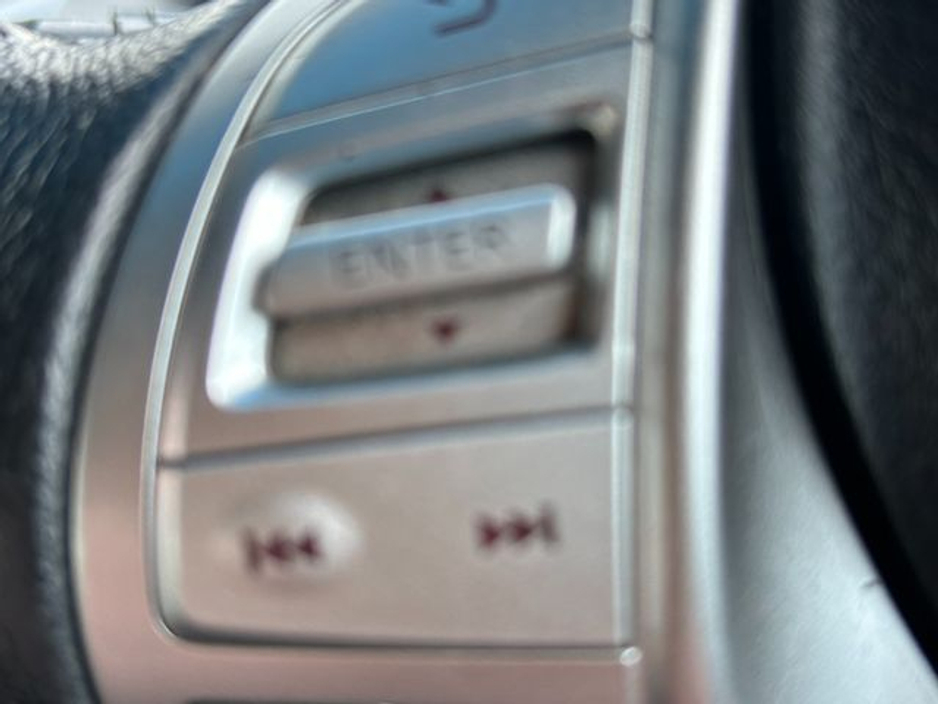 2017 Nissan Navara - image 28