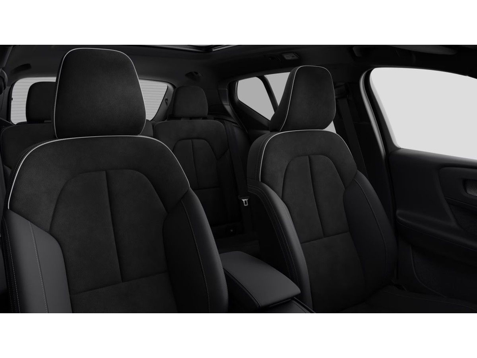 2026 Volvo EX40 - image 13