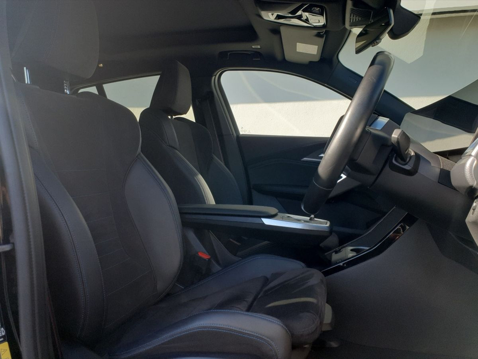 2024 BMW iX2 - image 12