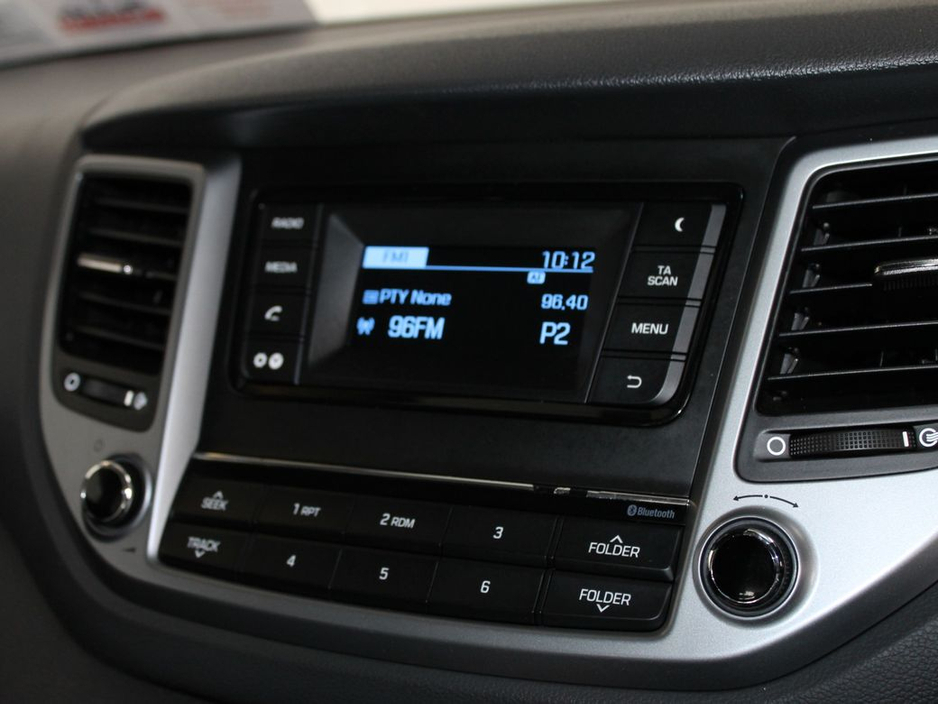 2017 Hyundai Tucson - image 17