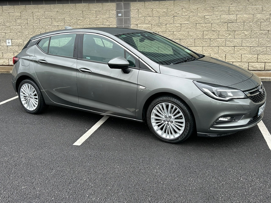 2017 Opel Astra - image 3