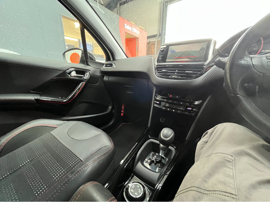 2019 Peugeot 2008 - image 18