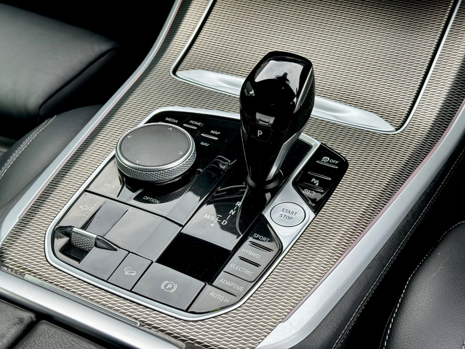 2022 BMW X5 - image 24