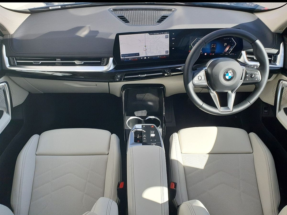 2026 BMW X1 - image 4