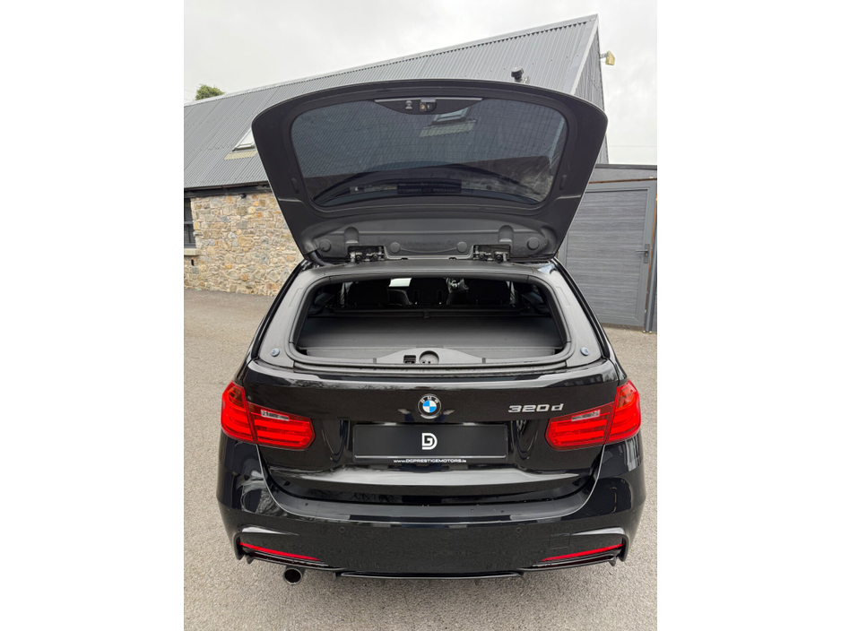 2014 BMW 3 Series - image 18