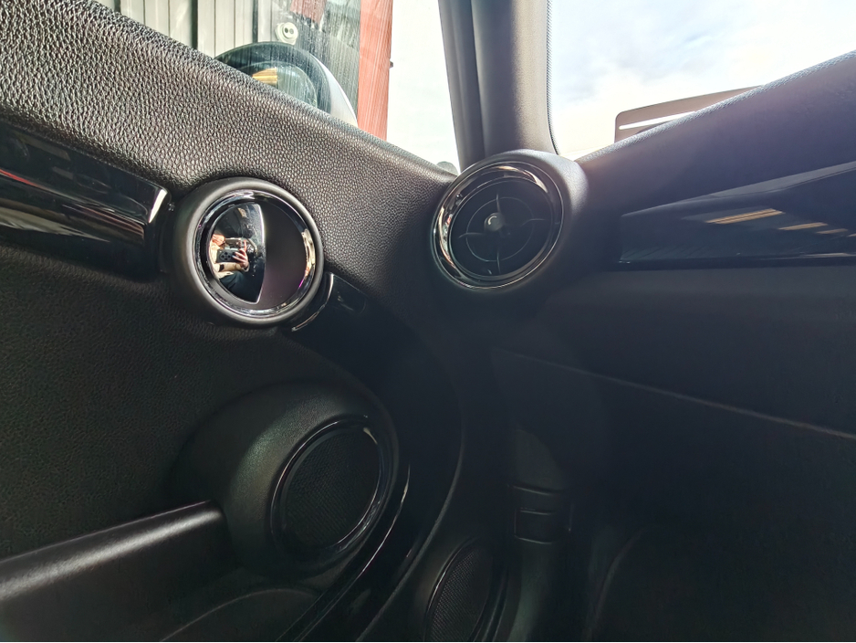 2015 MINI Convertible ZM32 2DR ONE €11,950