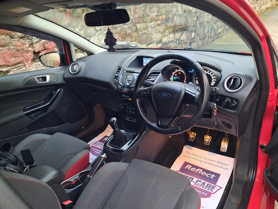 2015 Ford Fiesta 1.0 EcoBoost 65PS S/S Zetec €6,499
