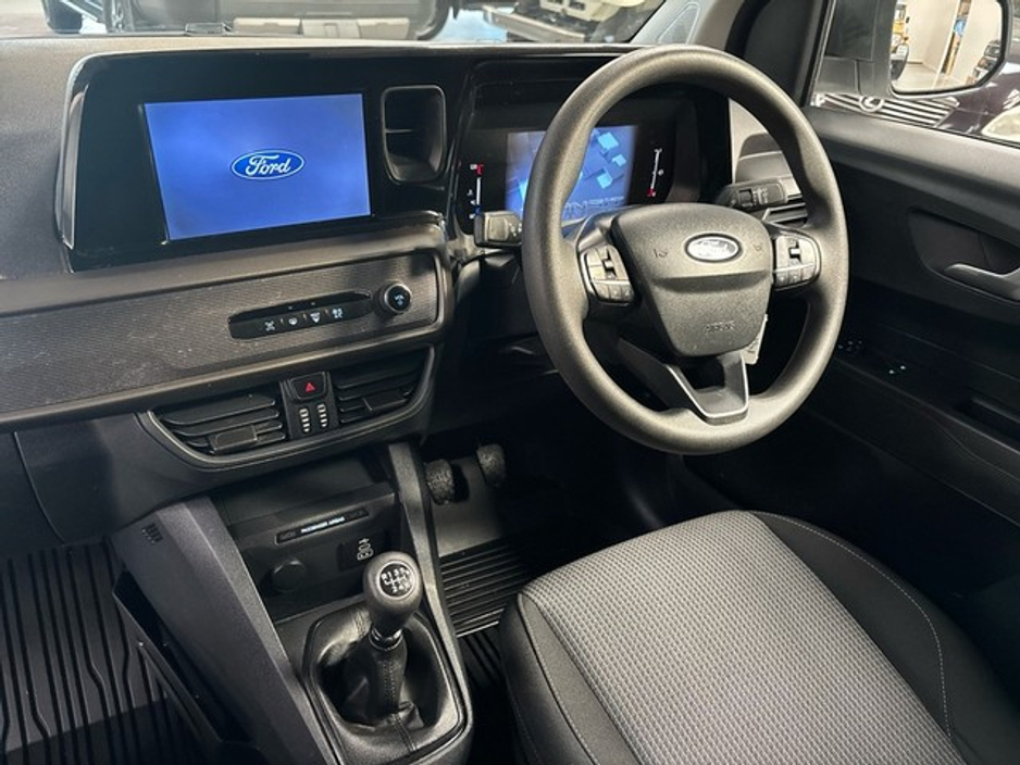 2025 Ford Courier TREND 1.5L ECOBLUE 100PS M6 FW €18,300