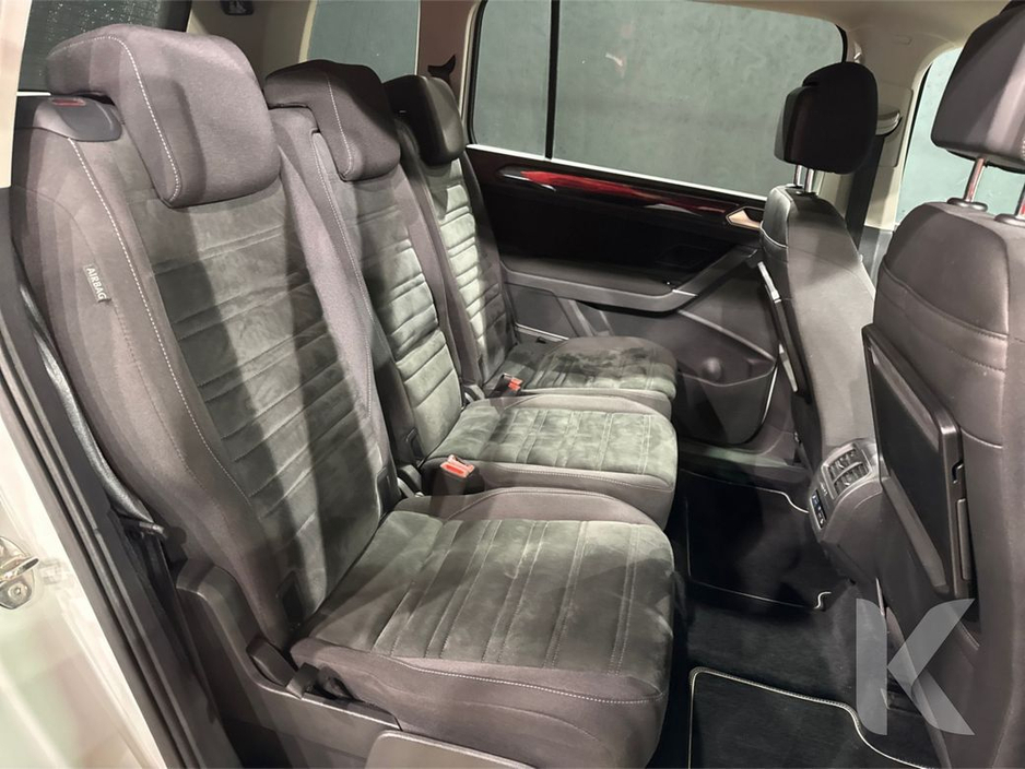 2017 Volkswagen Touran - image 16