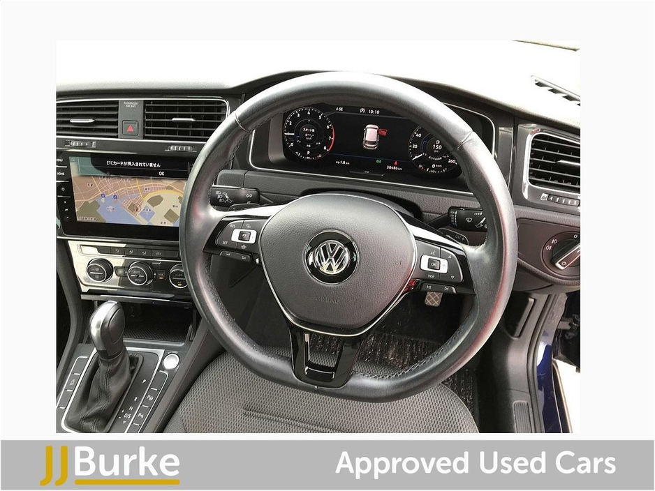 2020 Volkswagen Golf - image 9