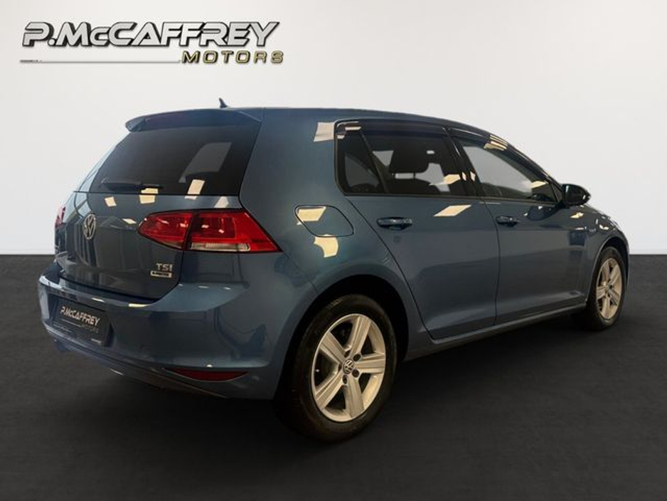 2015 Volkswagen Golf - image 5