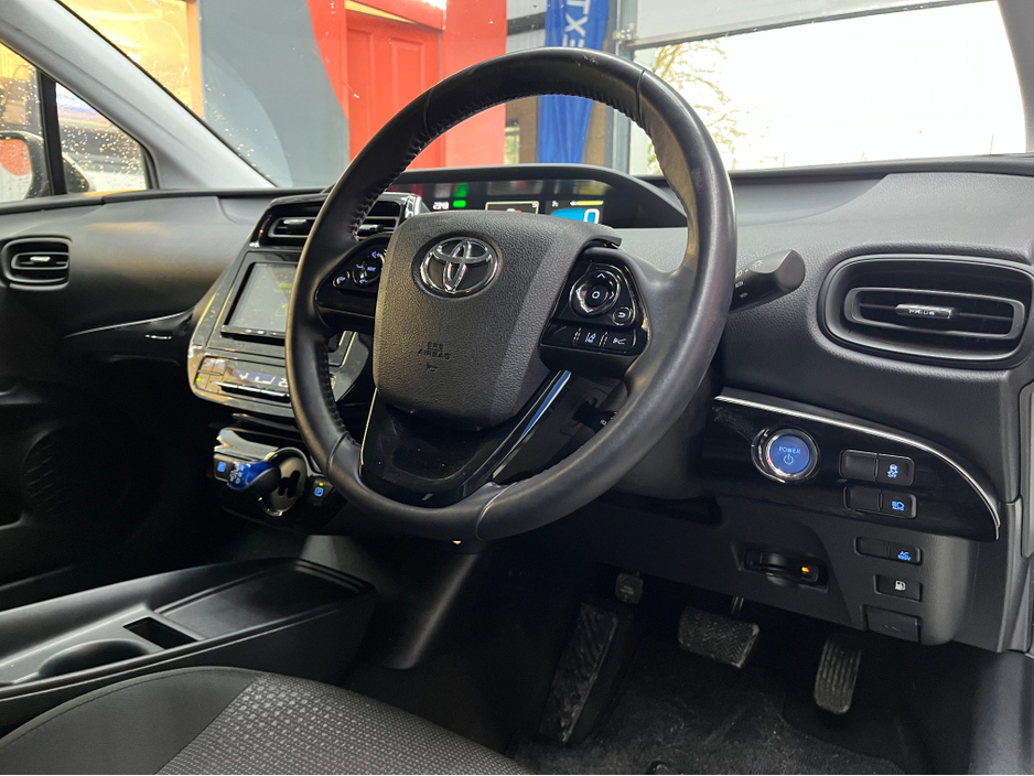 2022 Toyota Prius 2022 TOYOTA PRIUS S 1.8 AUTOMATIC / CRUISE CONTROL / REVERSE CAMERA AND MORE