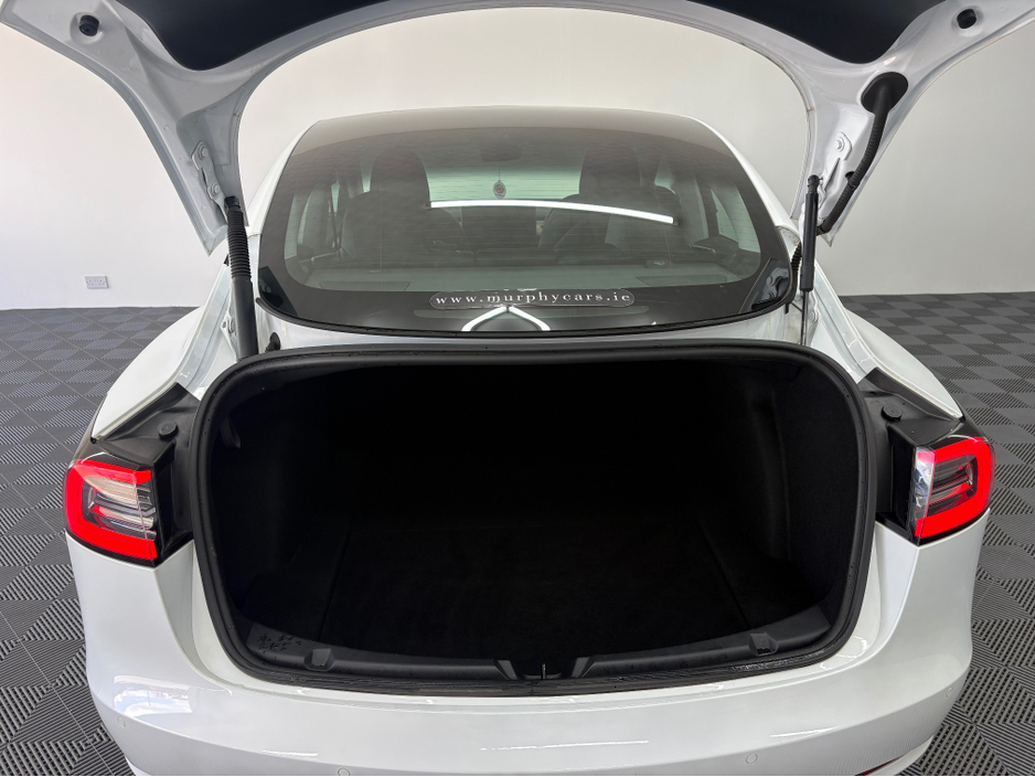2022 Tesla Model 3 - image 13