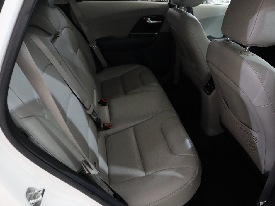 2021 Kia Niro *110* PHEV MY2021 5DR AUTO €20,800