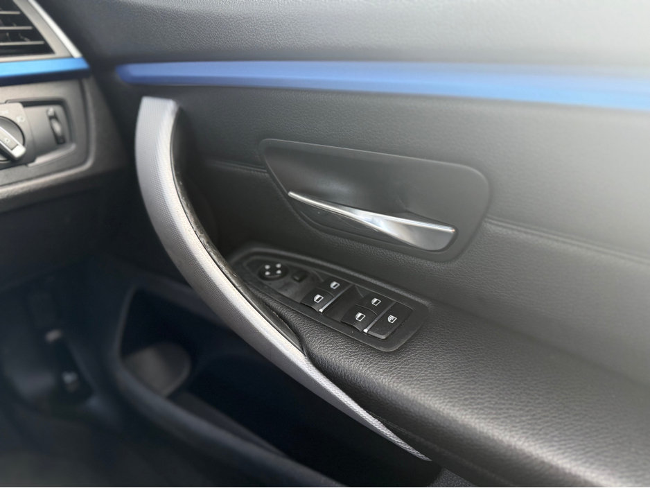 2017 BMW 4 Series - image 24