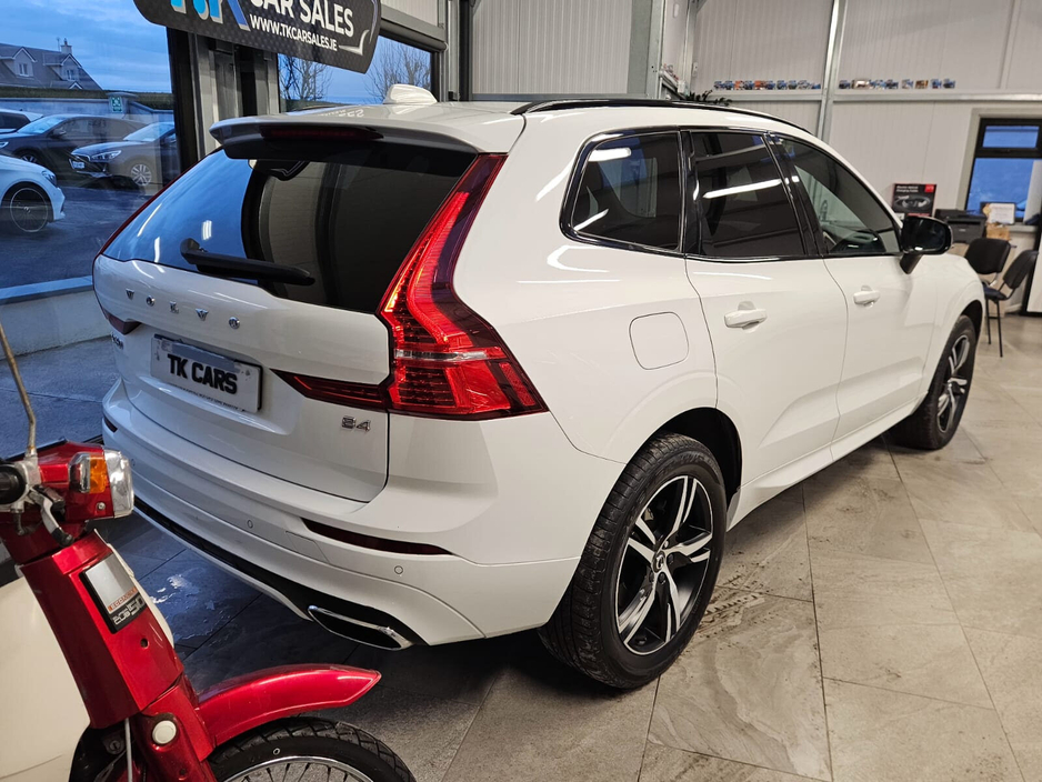 2021 Volvo XC60 - image 4