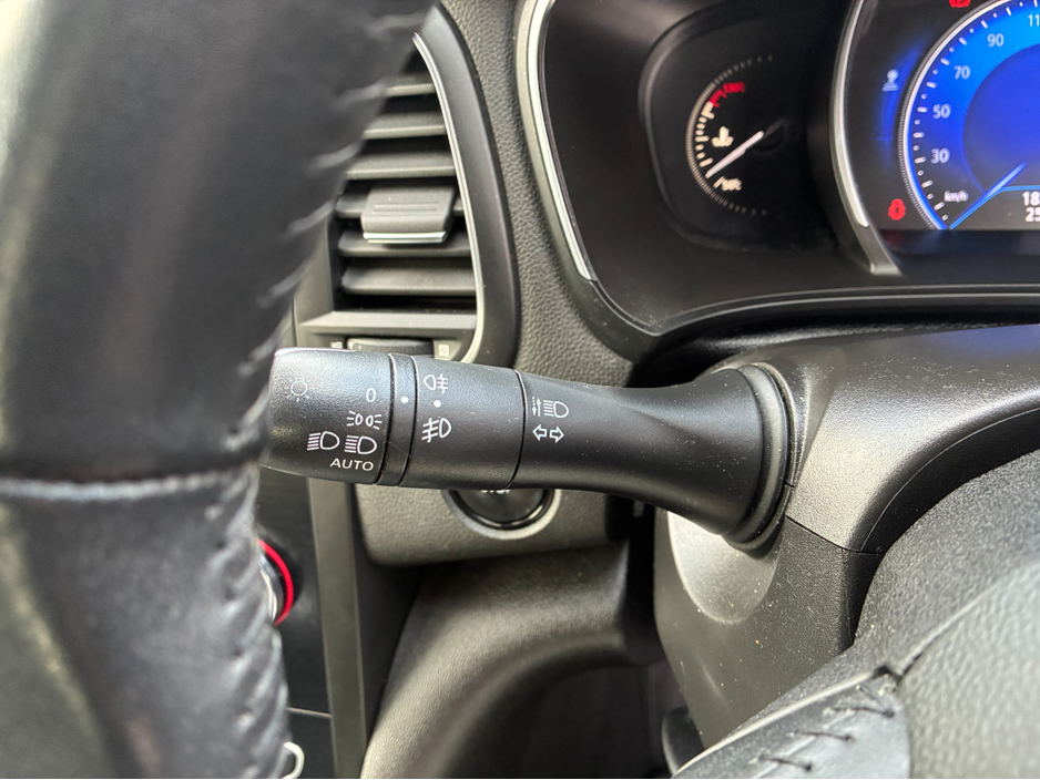 2018 Renault Megane DYNAMIQUE NAV DCI 110 4DR €10,250