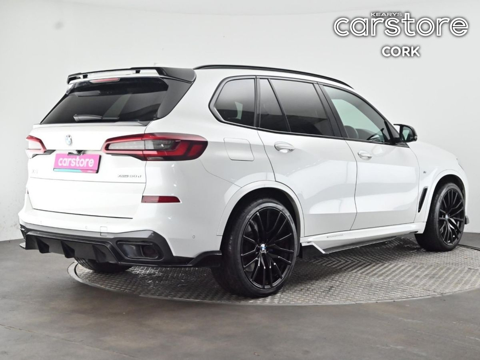 2020 BMW X5 - image 5